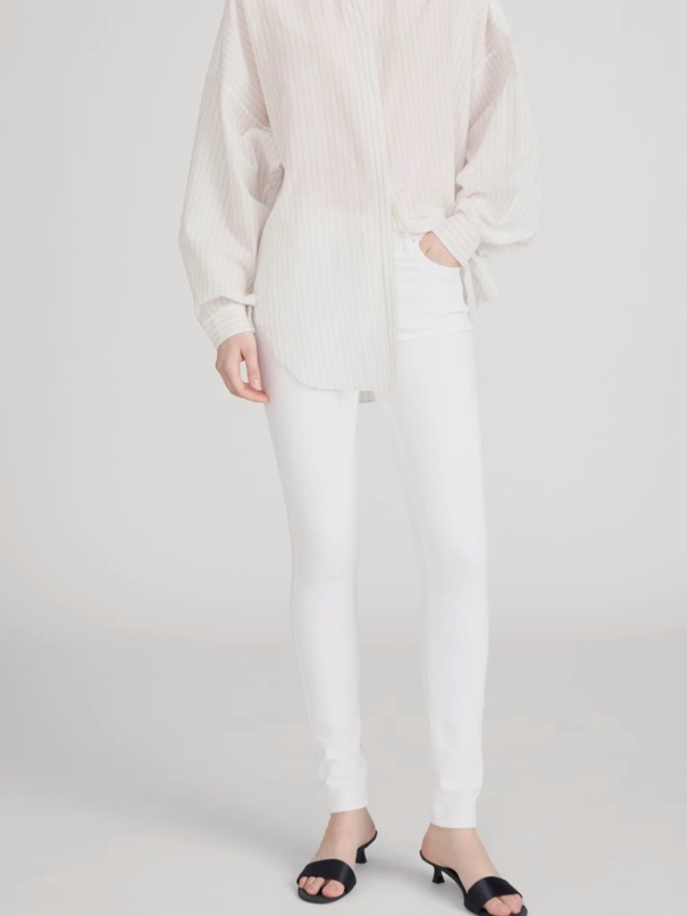FRAME Le High Skinny Jeans - White - NWT - Size 25